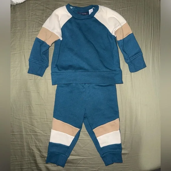 Children’s Place Matching Baby Jogger Set - Picture 4 of 6